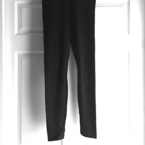 NWT XS Lou & Grey Ponte Leggings